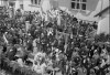 77. - Slavnost před domem Alfonse Šťastného z Padařova (in Czech), keywords: dům Alfonse Štastného z Padařova, parade, Edvard Beneš