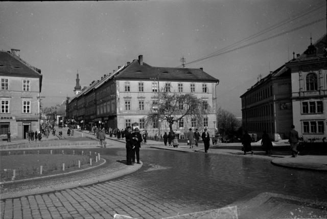 Palackou ulicí na Křižíkovo náměstí (in Czech), keywords: Tábor, Palacká ulice, Křižík's square  Tábor, Palacká ulice, Křižík's square