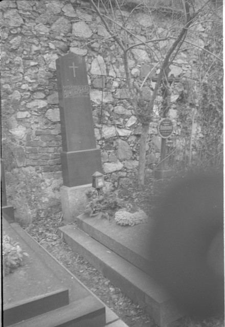 Starý hřbitov, Vilíkovská (in Czech), keywords: Starý hřbitov, Vilíkovská  Starý hřbitov, Vilíkovská