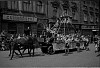 Průvod v Táboře (in Czech), keywords: sokol, Tábor, festival, garb, parade