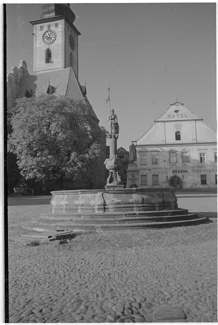 kašna (in Czech), keywords: fountain  fountain