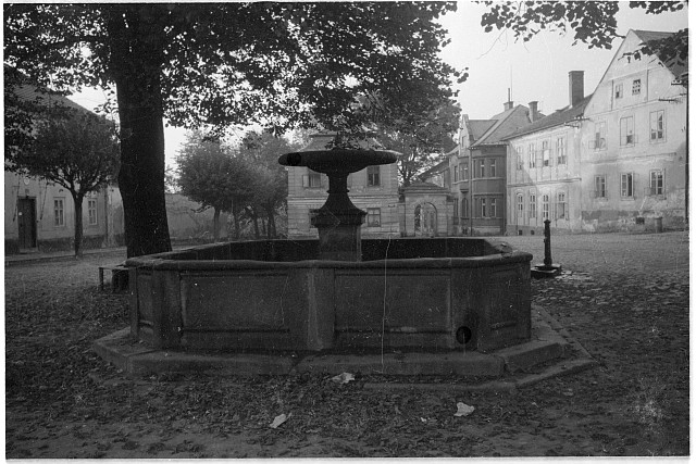 kašna (in Czech), keywords: fountain  fountain