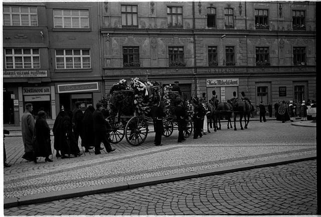 pohřeb Dr.Dohnala 15.8.1935 (in Czech), keywords: funeral, Dohnal  funeral, Dohnal