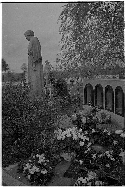 Nový hřbitov,Anna Šechtlová (in Czech), keywords: Nový hřbitov, tomb  Nový hřbitov, tomb