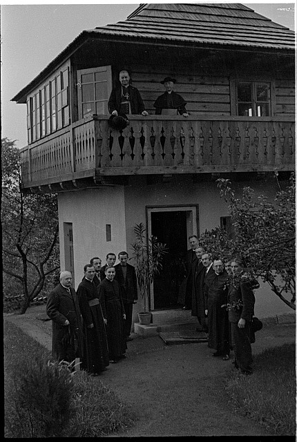 Kardinál Karel Kašpar v Pelhřimově 4.9. 1934 u monsignora Vaňka (in Czech), keywords: kardinál Karel Kašpar, Pelhřimov, Vaněk  kardinál Karel Kašpar, Pelhřimov, Vaněk