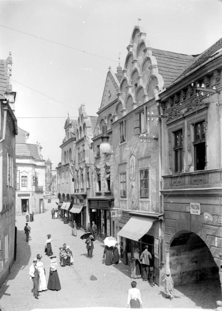 Pražská ulice na začátku 20. století (in Czech), keywords: Tábor, Prague street, house no. 224  Tábor, Prague street, house no. 224