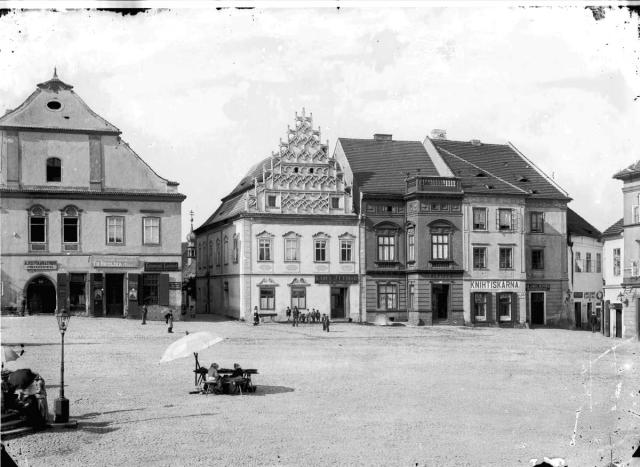 náměstí , 20. léta. (in Czech), keywords: Tábor, square, Ctibor house Karel J. Ctibor, Knihtiskárna Tábor, square, Ctibor house
