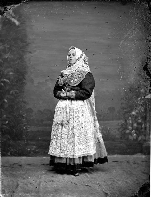 Woman in traditional dress from Blata, approx. 1870.  garb, figure, Blata garb