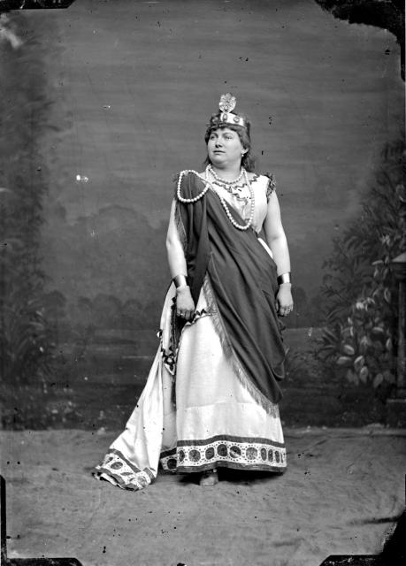 An actress, approx. 1870  figure, actress