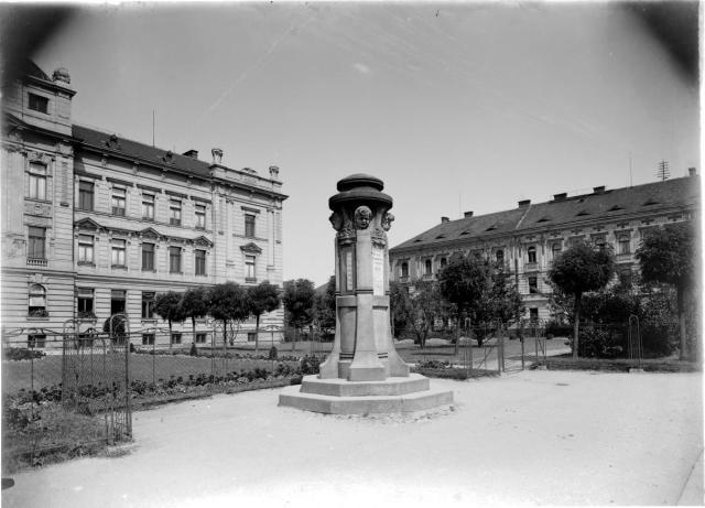 "Meteor" column in the front of Academy. C 1909 The column built by turistic club in 1909 contains little meteorological station... Tábor, Agriculture school, Meteor monument