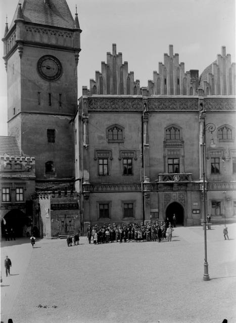 radnice (in Czech), keywords: Tábor, town hall, square  Tábor, town hall, square