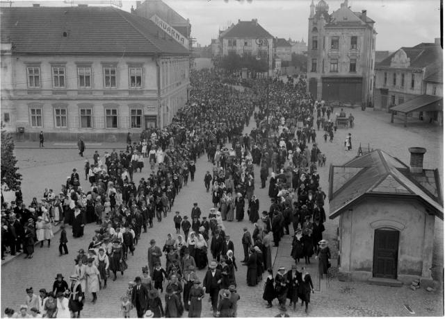 Manifestace 1918? (in Czech), keywords: Tábor, reportage,   Tábor, reportage, 