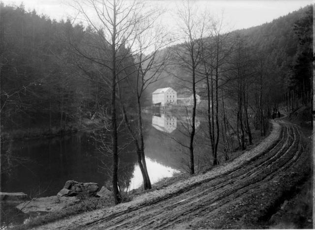 Benešův mlýn (in Czech), keywords: Beneš's mill, Lužnice, river  Beneš's mill, Lužnice, river