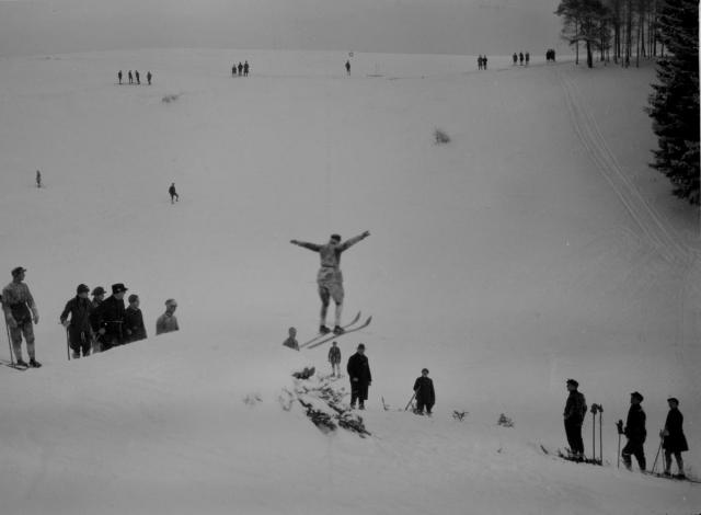Lyžařské závody  (in Czech), keywords: Tábor, skier, contests, sport, winter (Czech) Lyžařské závody  Tábor, skier, contests, sport, winter