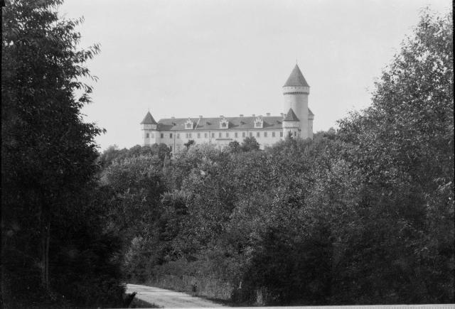 Konopiště (in Czech), keywords: Konopiště, castle  Konopiště, castle