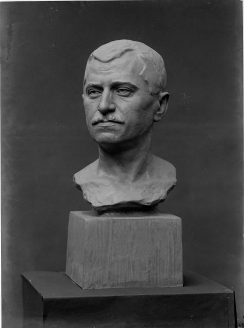 Model busty Josefa Šechtla od J. V. Duška (in Czech), keywords: J.V.Dušek, Šechtl, statue  J.V.Dušek, Šechtl, statue