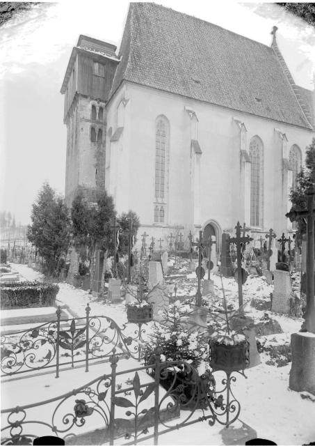 Milevsko, Sv. Jilí po opravě 1898 (in Czech), keywords: Milevsko, Sv. Jilí, cloister, church  Milevsko, Sv. Jilí, cloister, church