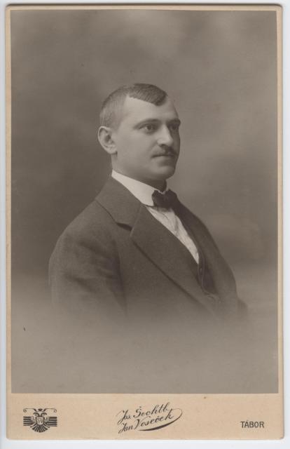Josef Jindřich Šechtl po roce 1913 (in Czech), keywords: figure, Josef Jindřich Šechtl  figure, Josef Jindřich Šechtl