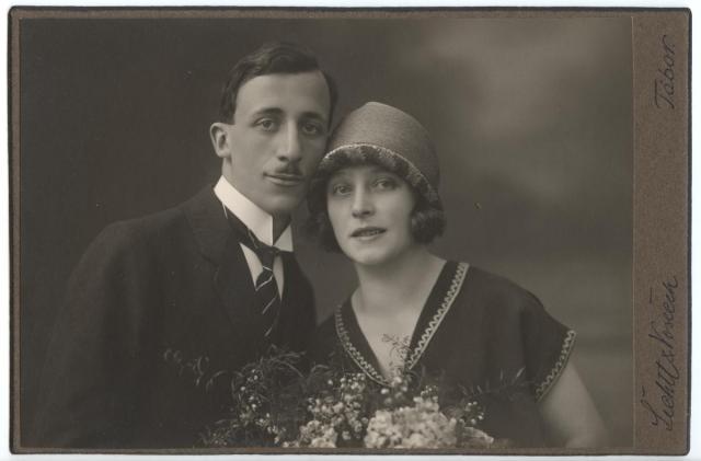 Jan Tichý s manželkou Ludmilou 30. dubna 1925 (in Czech), keywords: pair  pair