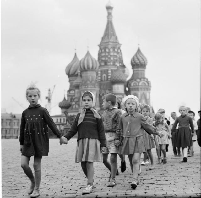 Na rudém náměstí v Moskvě (in Czech), keywords: Rusko, child, Moskva, Москва́  Rusko, child, Moskva, Москва́
