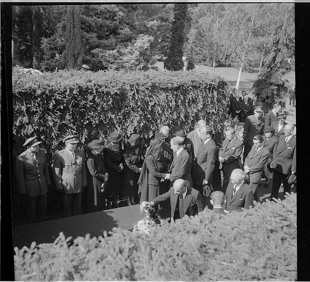 pohřeb Edvarda Beneše (in Czech), keywords: Edvard Beneš, president, Sezimovo Ústí  Edvard Beneš, president, Sezimovo Ústí